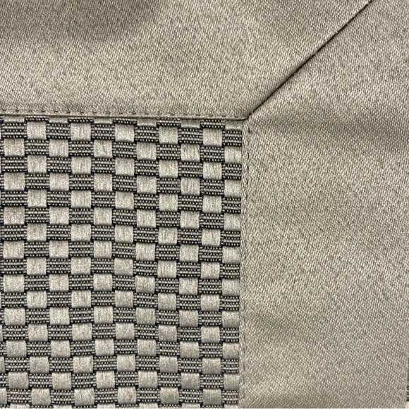 Set of 4 Olive Green Woven Placemats Classic Satin Border Table Decor - Picture 3 of 4